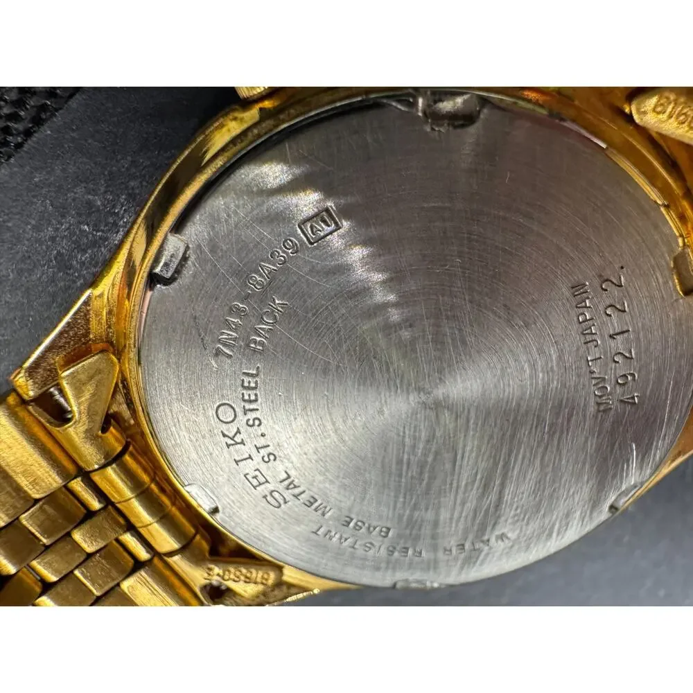 Seiko Quartz 7N43-8A39 Day Date Gold Tone Mens Watch Black Dial 31mm